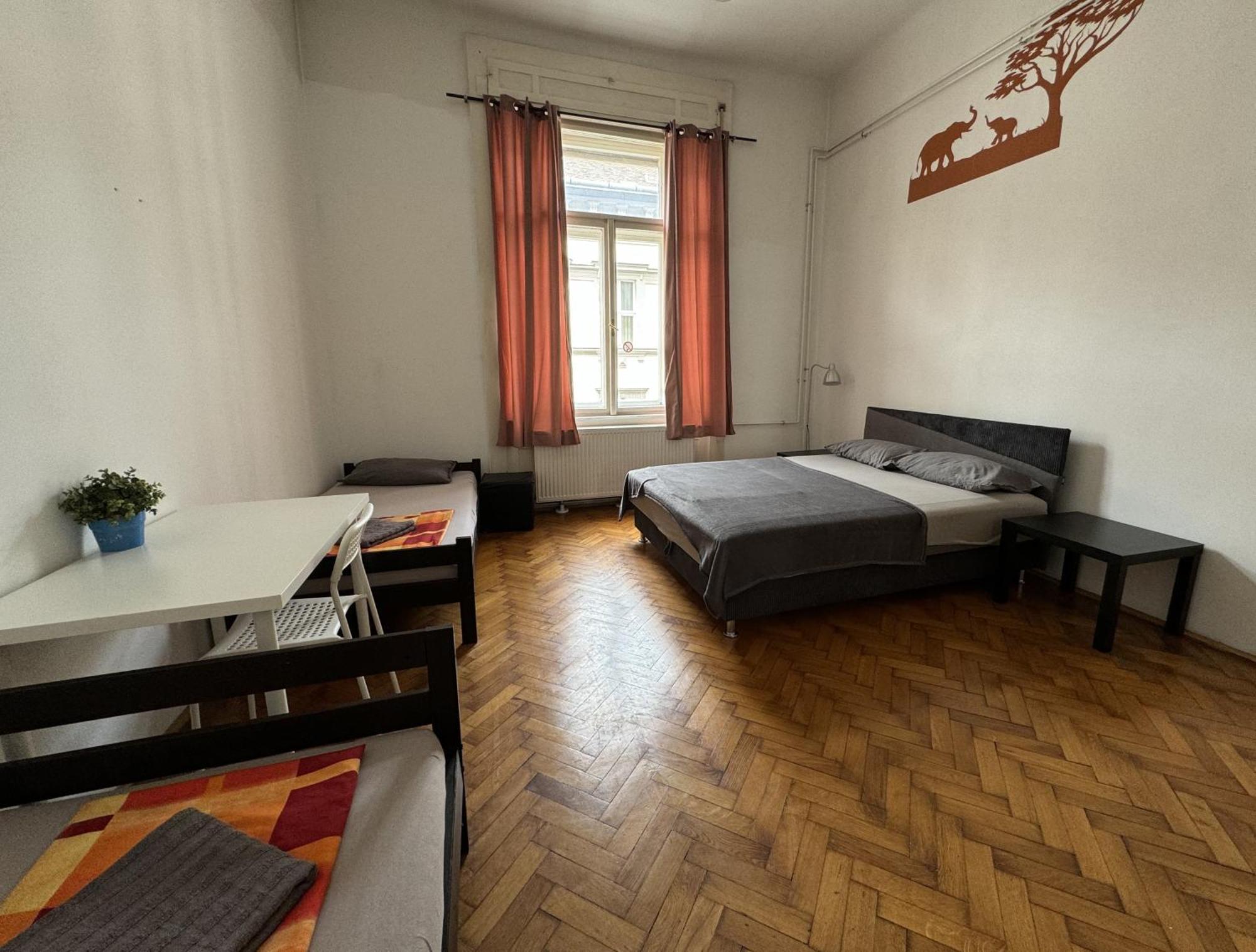 Boomerang Hostel Budapeszt Zewnętrze zdjęcie